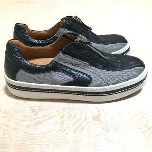 Right Bank Shoe Co. Slide On Zipper Sneakers Shoe